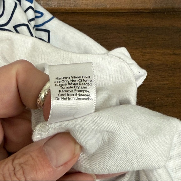 Dallas Cowboys Women’s XS 3/4 Sleeve Raglan Graphic Tee NFL Football Shirt - Picture 7 of 8